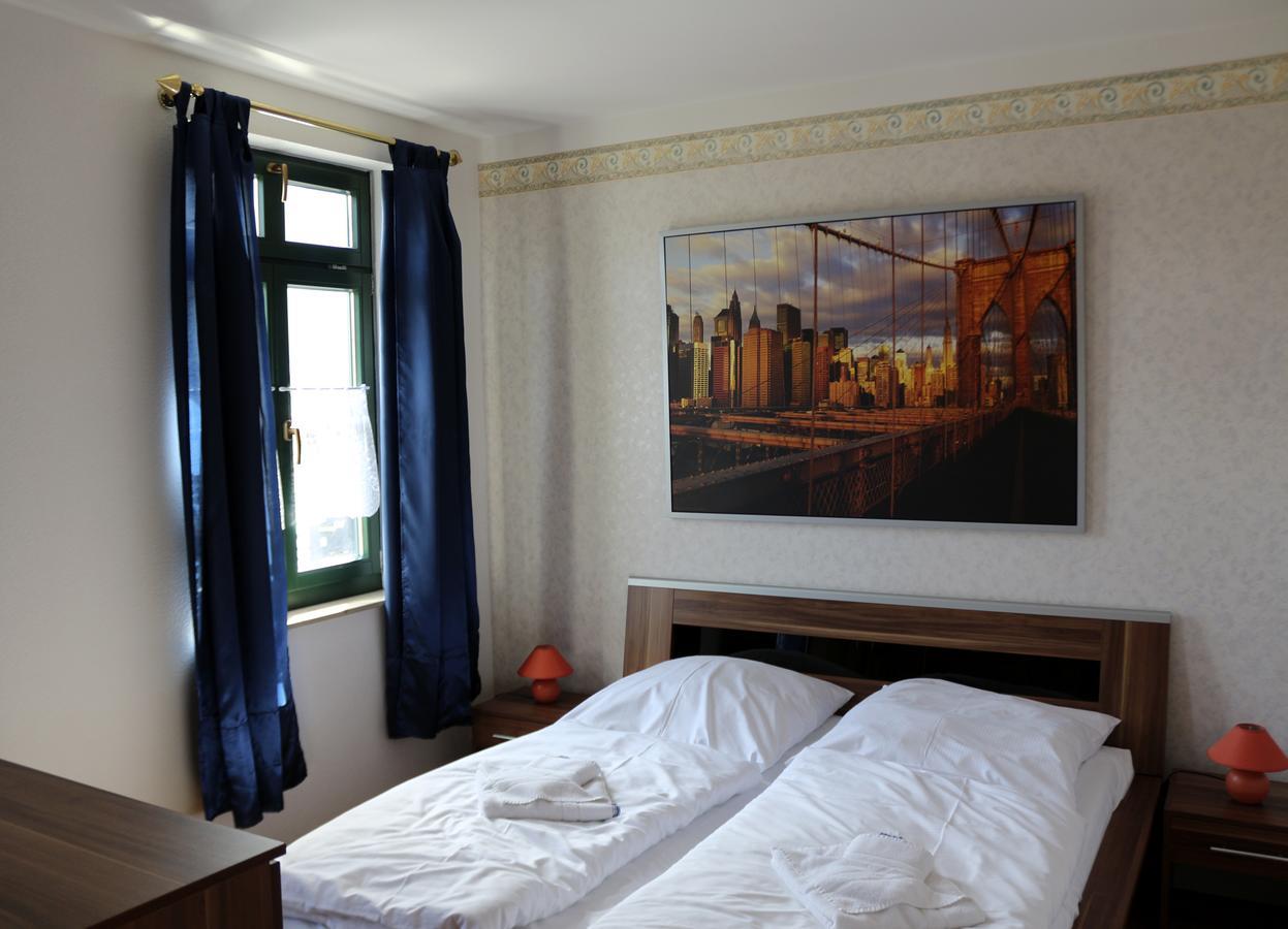 Gasthaus & Pension "Zur Rose" Weimar  Dış mekan fotoğraf
