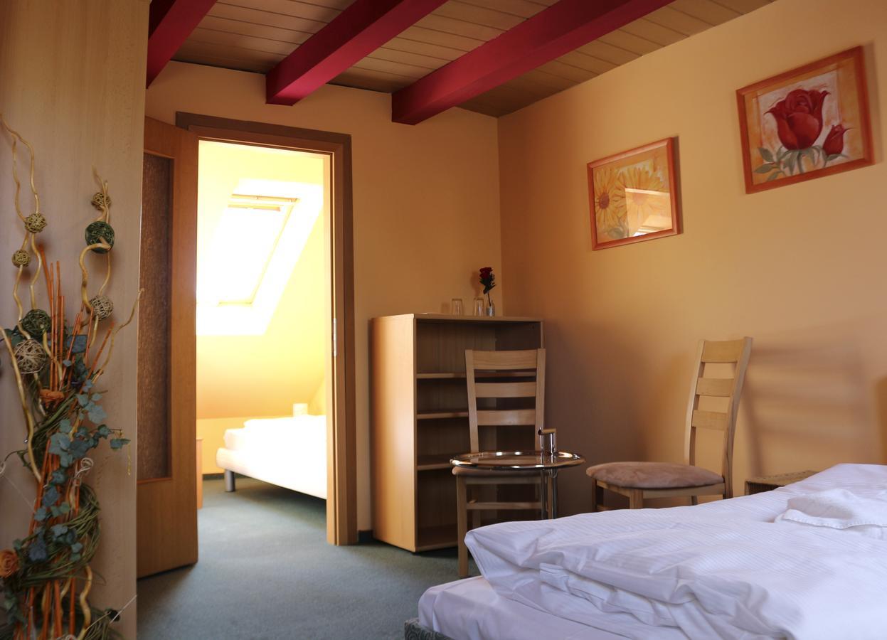 Gasthaus & Pension "Zur Rose" Weimar  Dış mekan fotoğraf